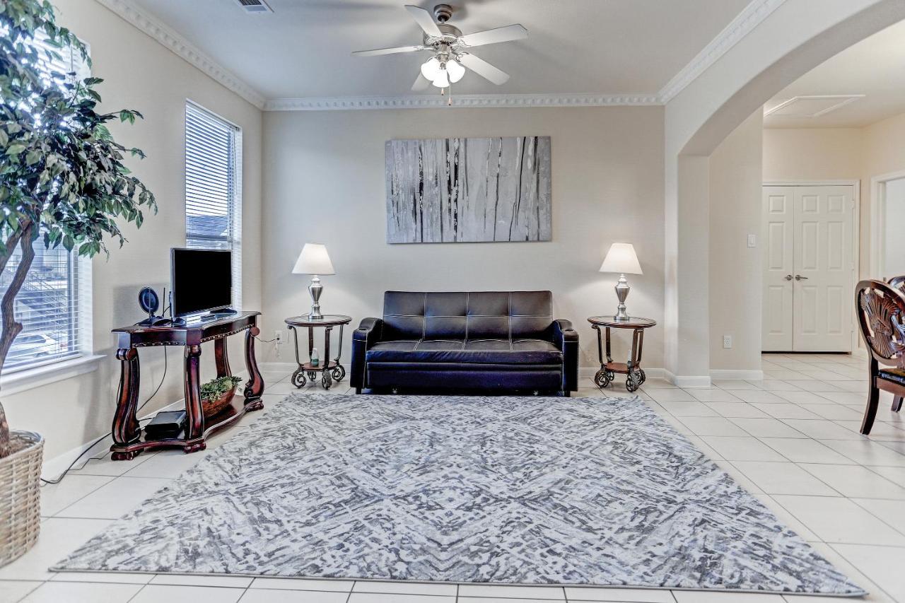 Villa Laverne 3 Bedroom Suite Furnished Condos Houston Buitenkant foto